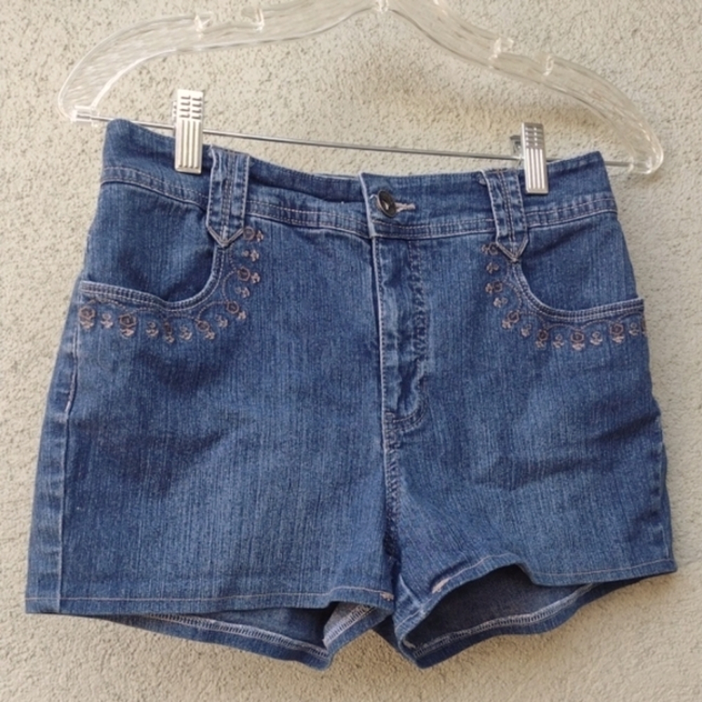Gloria Vanderbilt Altered Jean Shorts Mid-rise Casual Sz 6 28" Waist
